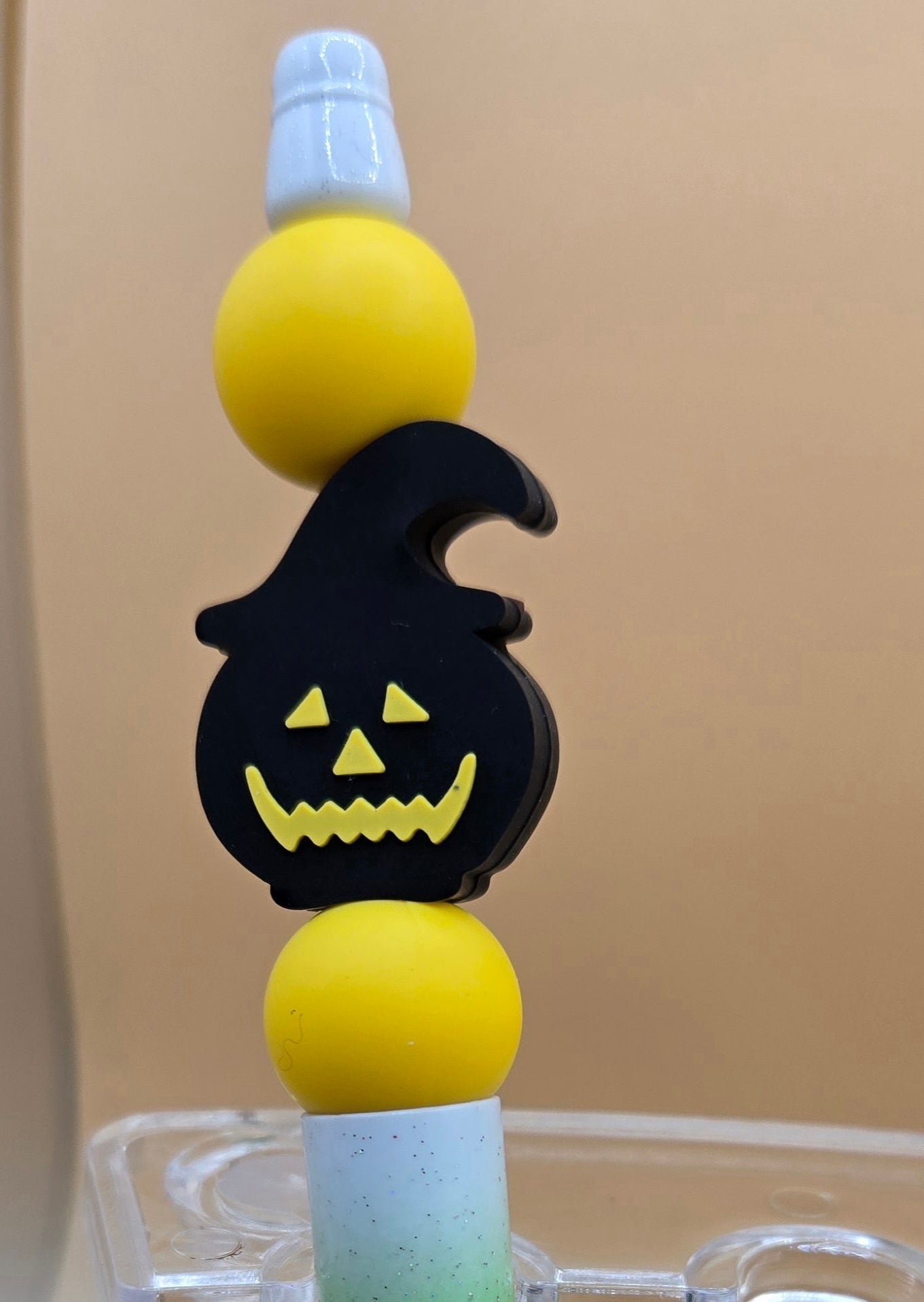 Smiley Pumpkin Beaded Pen