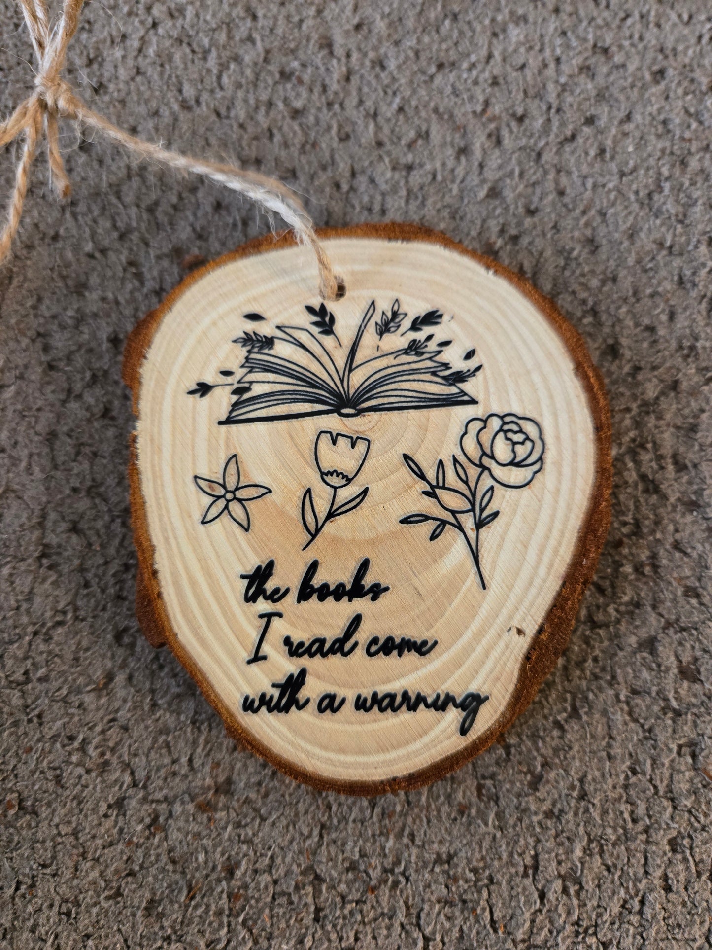 Wooden Good Girls Read Smut Ornament